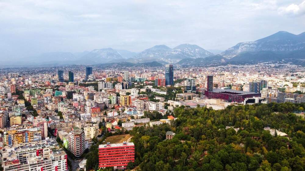 Tirana, un luogo ideale per il trapianto di capelli